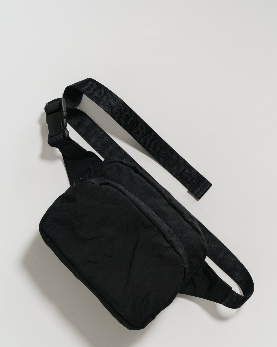 BAGGU Phone Sling Bag in Black
