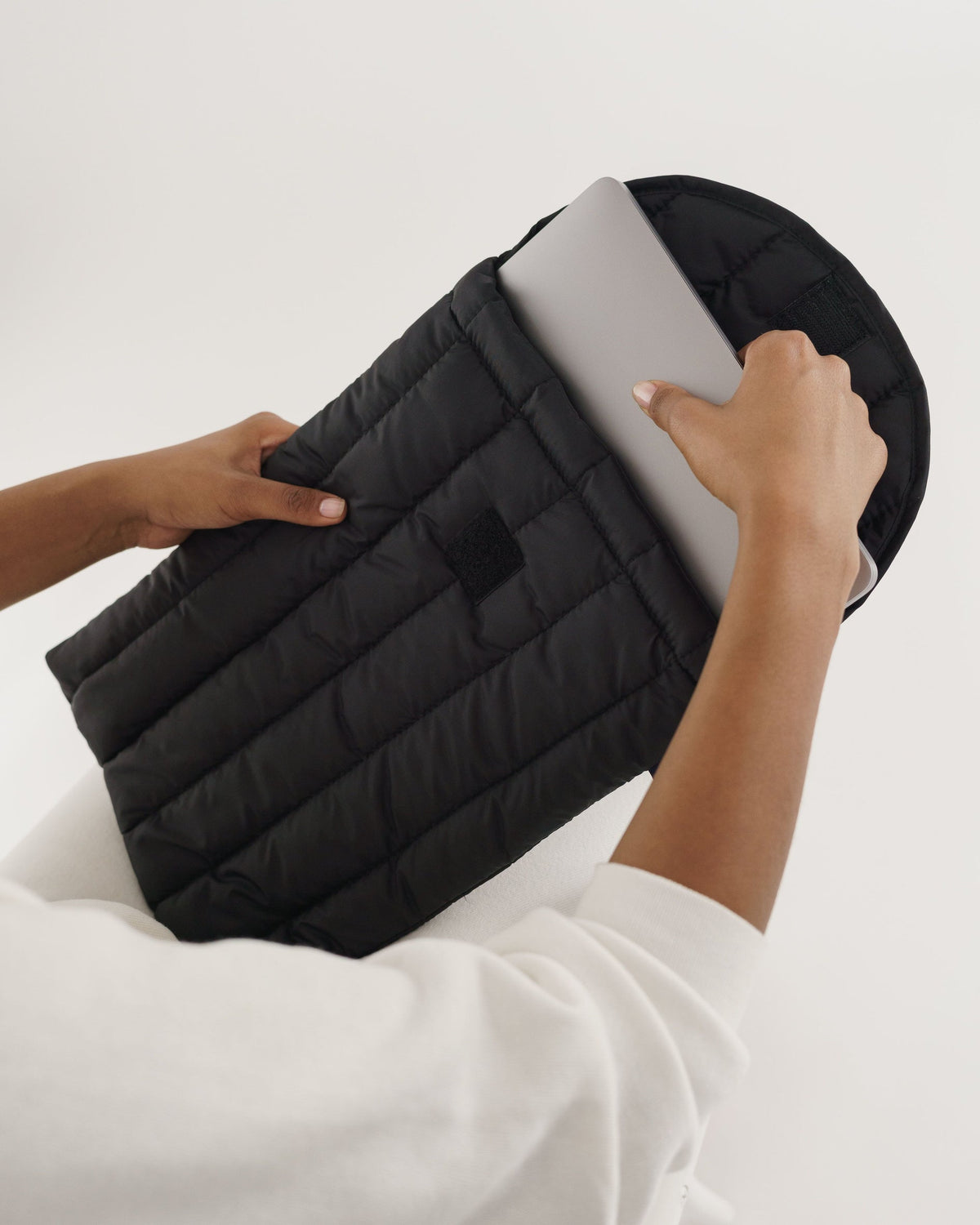 Baggu | Puffy Laptop Sleeve 16" Black - Stay Forever