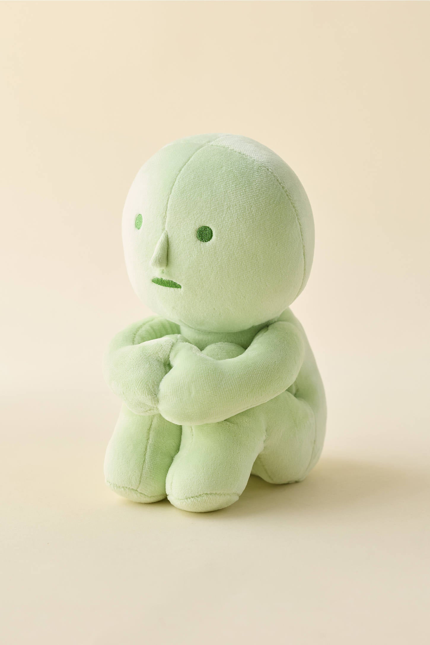 SMISKI Plush - Hugging Knees