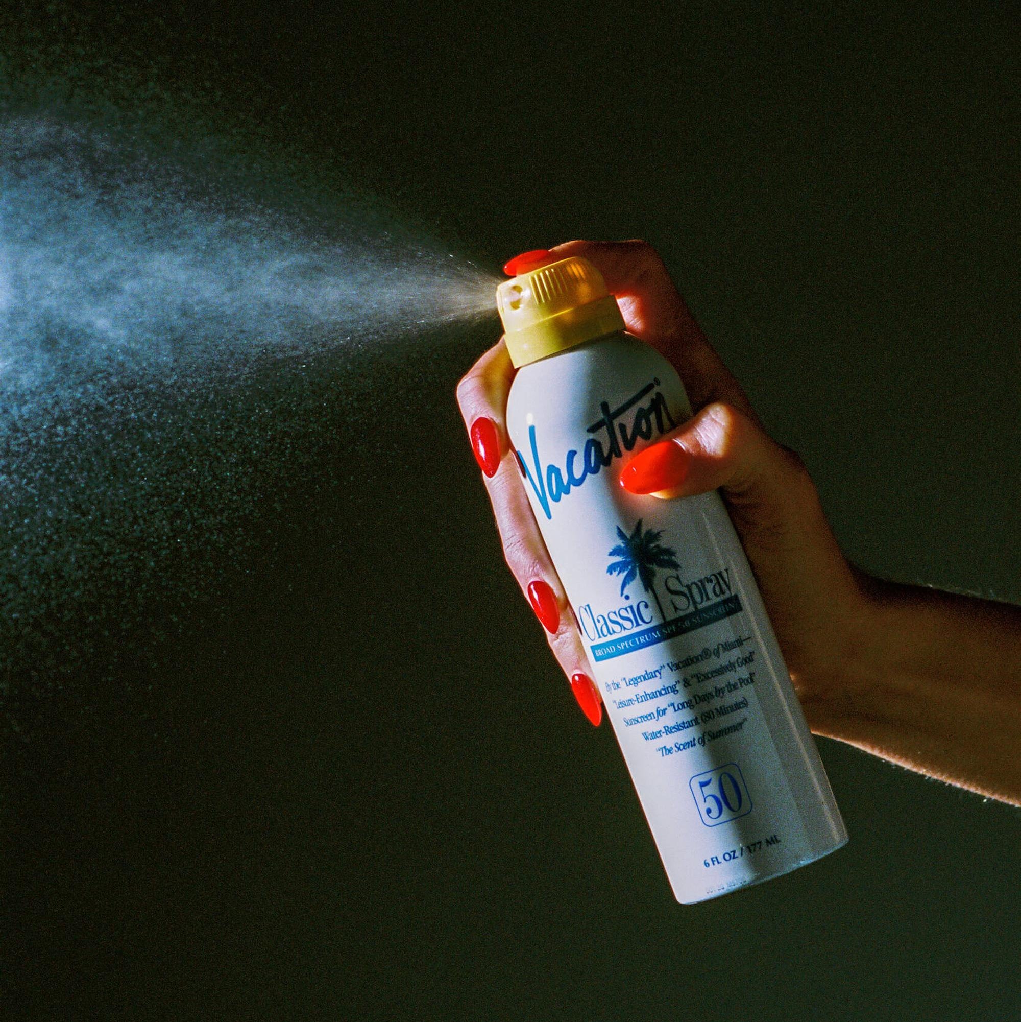 Vacation Classic Spray SPF 50