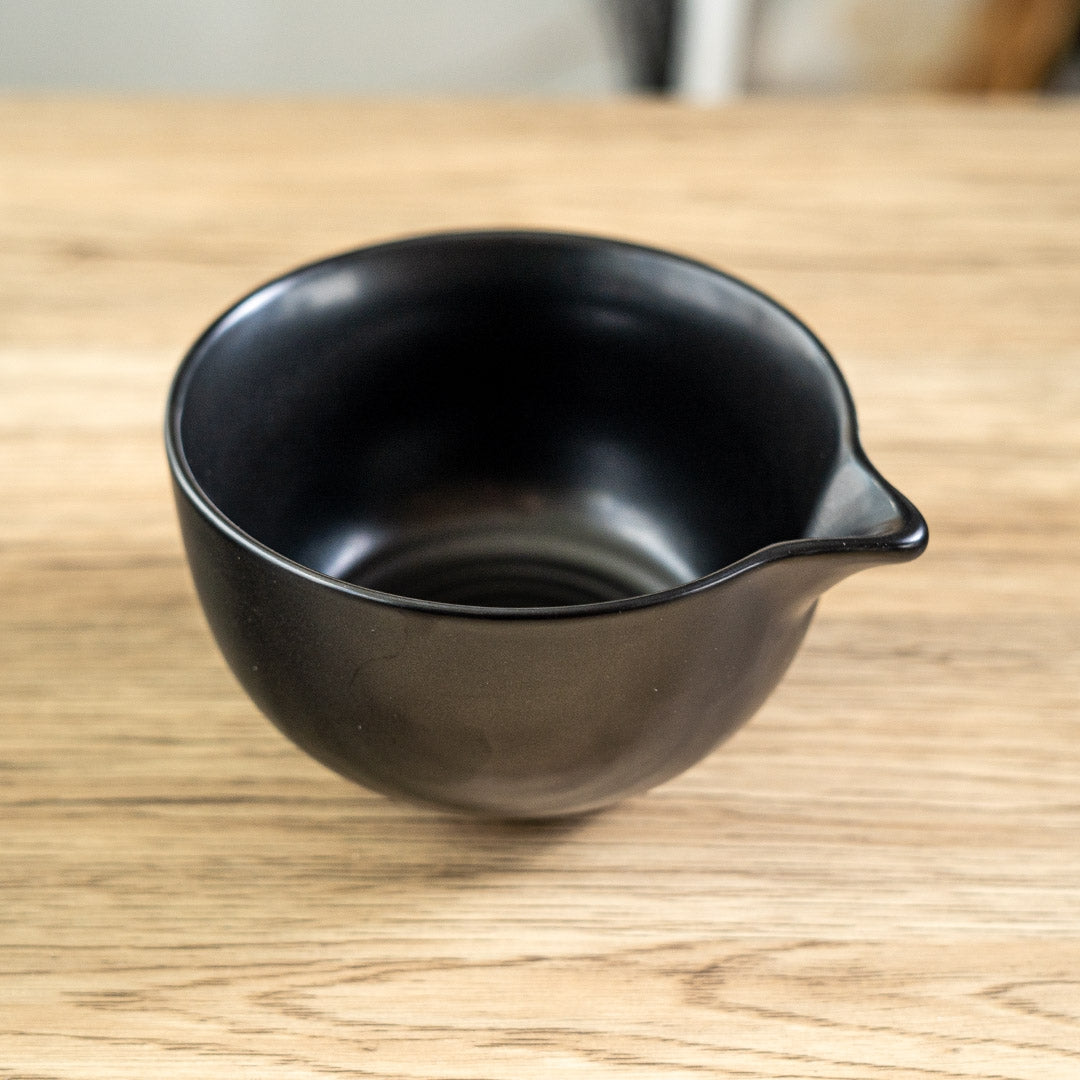 10oz Matcha Latte Bowl with Spout Black Matte