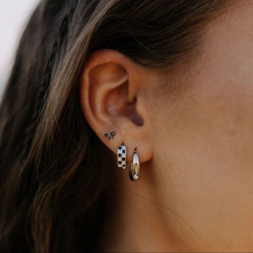 Bow Flat Back Studs - Silver