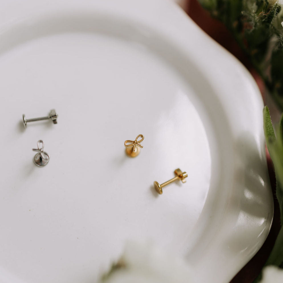 Bow Flat Back Studs - Gold