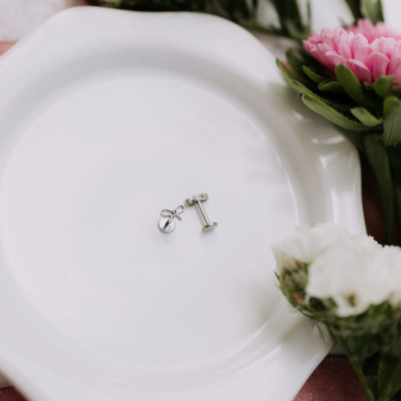 Bow Flat Back Studs - Silver