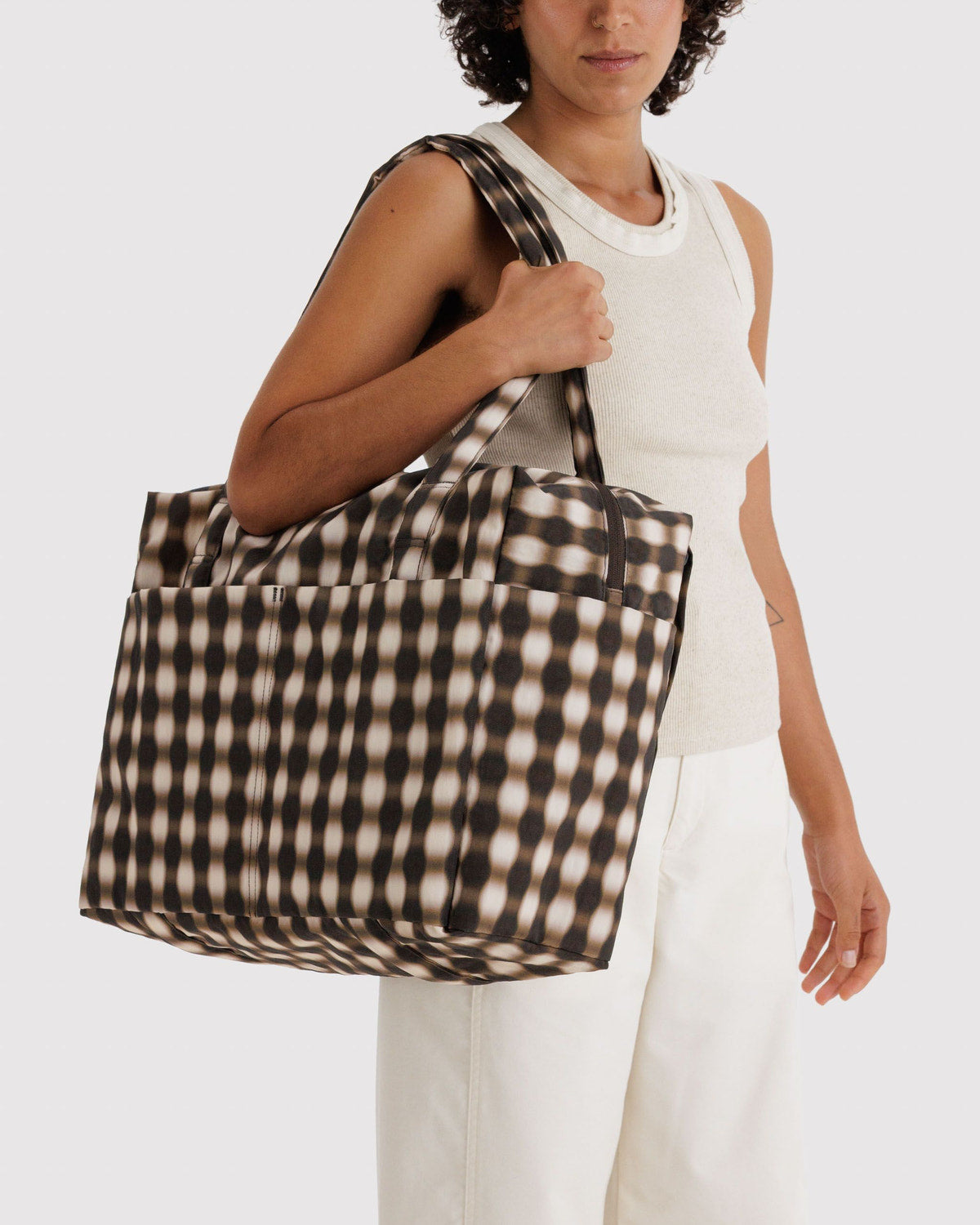 Baggu Cloud Carry-on - Blurred Gingham Brown - Stay Forever