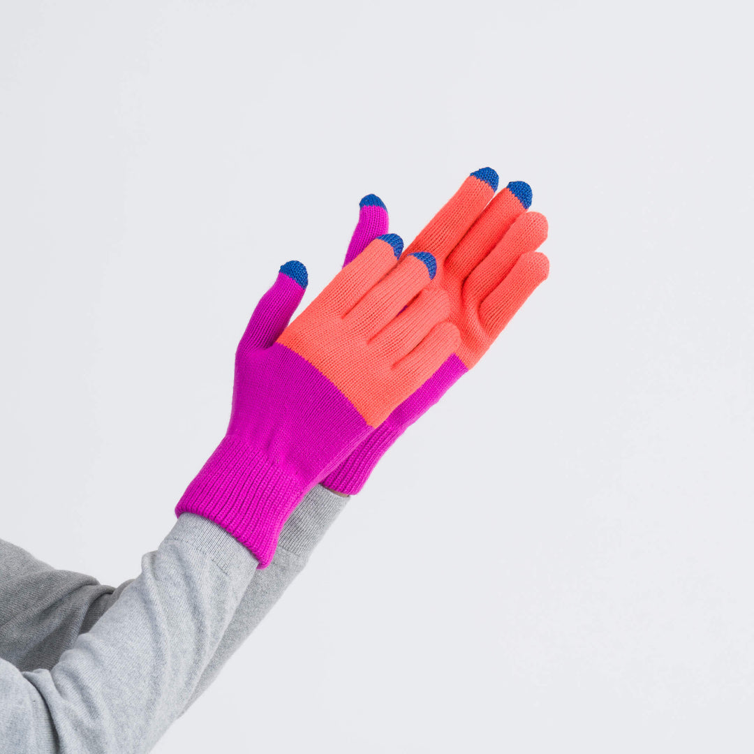 Colorblock Knit Touchscreen Gloves | Poppy Magenta