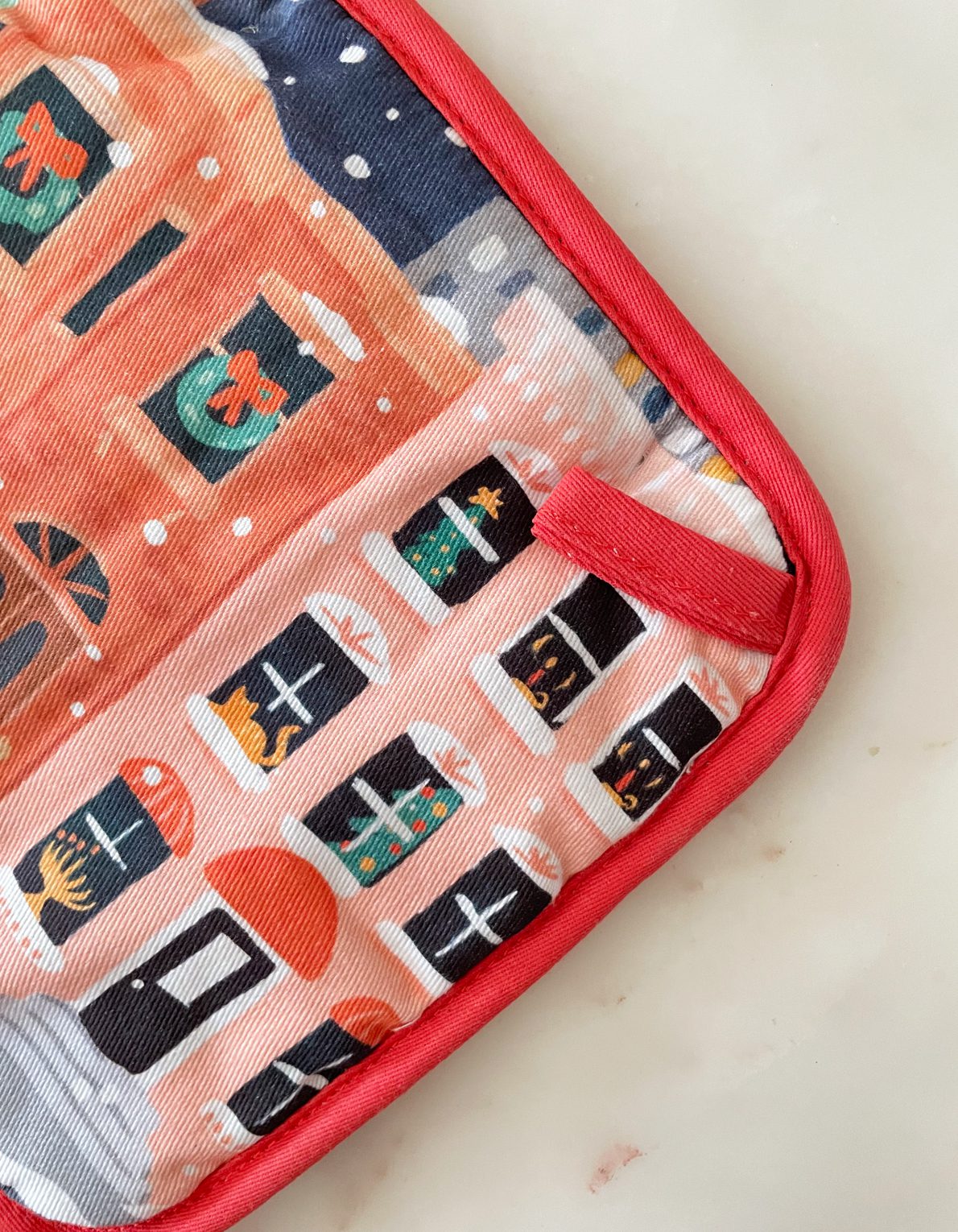 Rockefeller Oven Mitt + Pot Holder Set