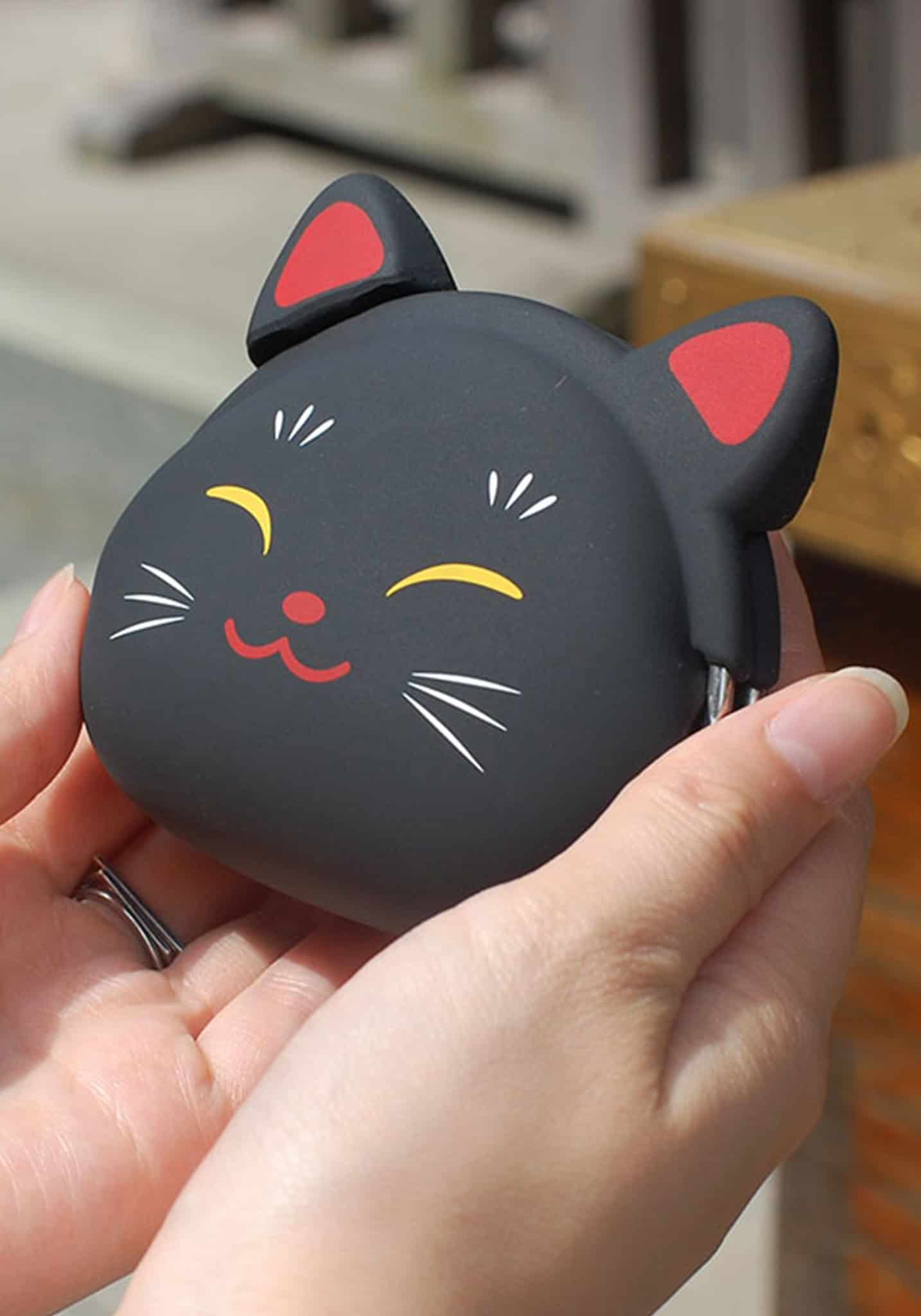mimi Pochi Japan Lucky Cat Black