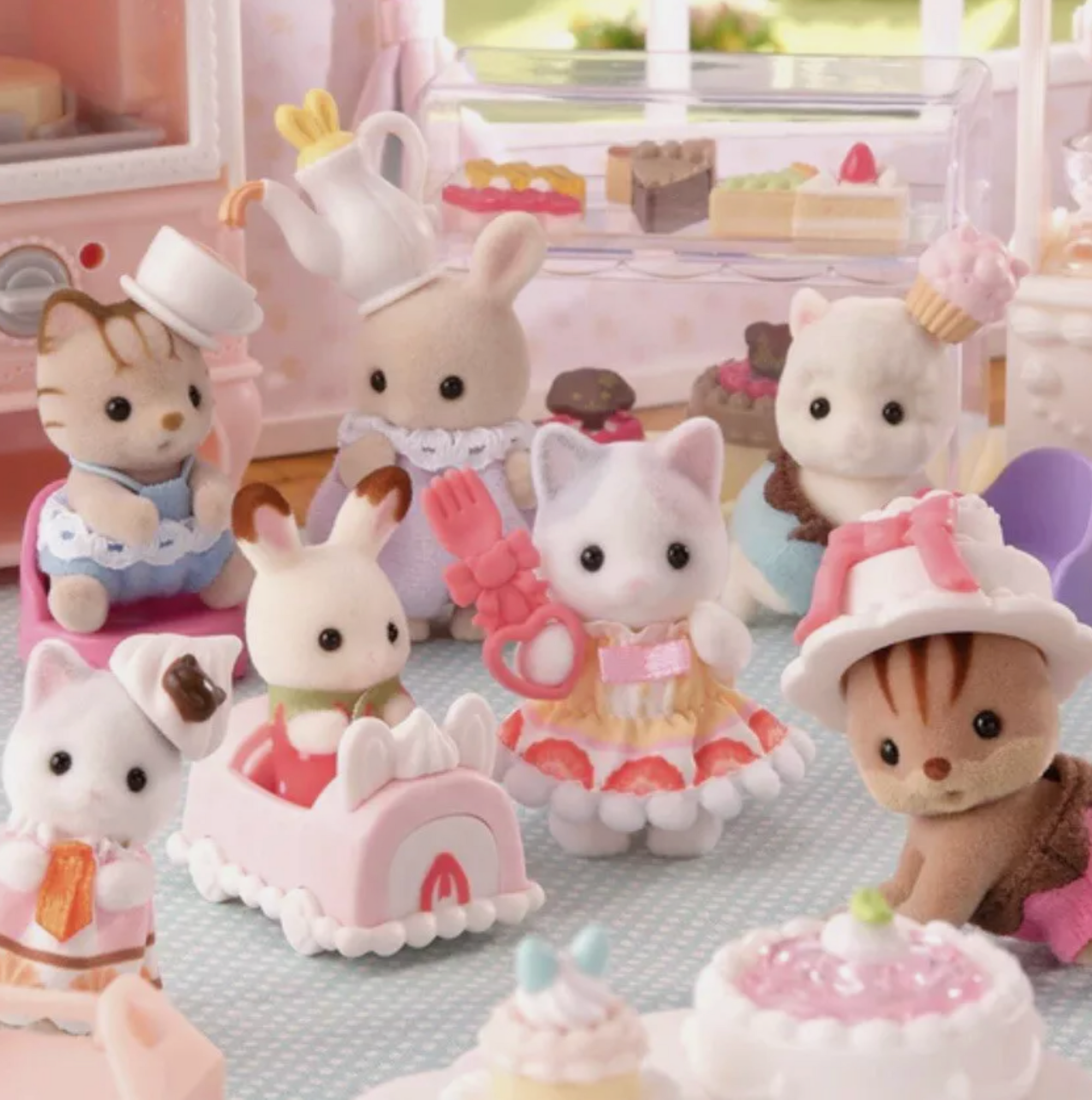 Calico Critters Baby Collectibles - Baby Cake Party Series