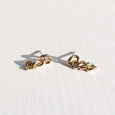 Chain Studs