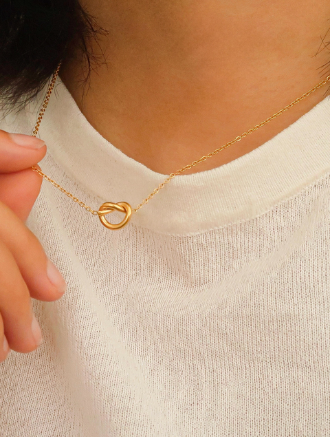 Aimee Petite Heart Necklace