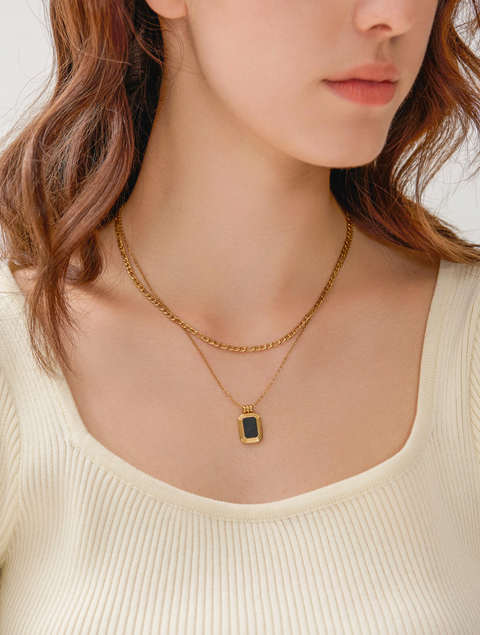 Mare 18K Gold Stack Necklace with Square Pendant