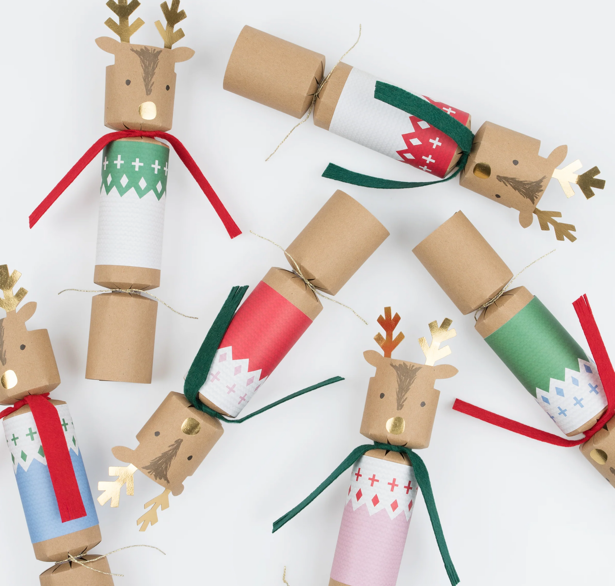 Woodland Jumper Reindeer Crackers (Set of 6)