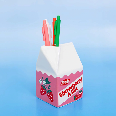 Strawberry Vase Milk