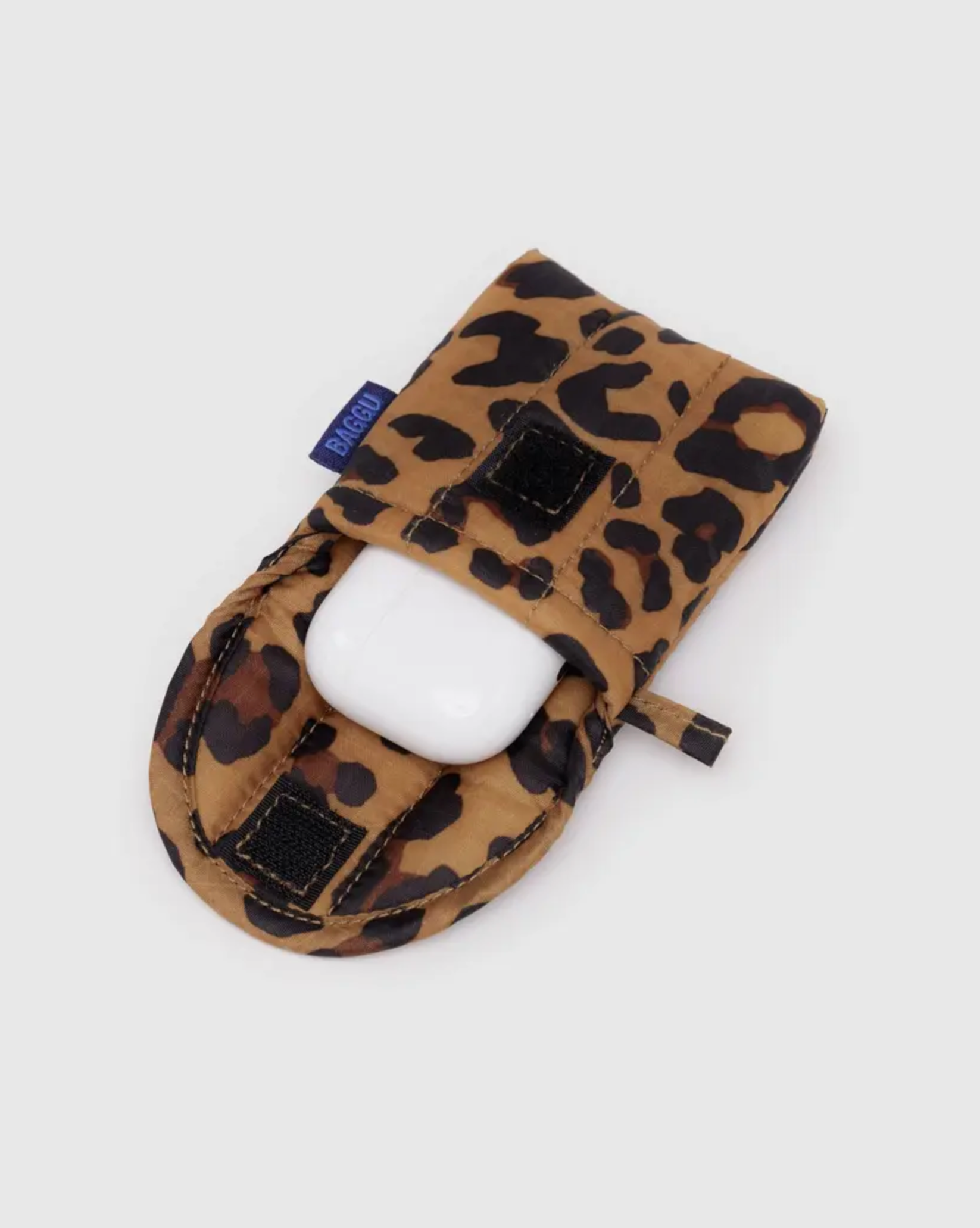 Puffy Earbuds Case Leopard