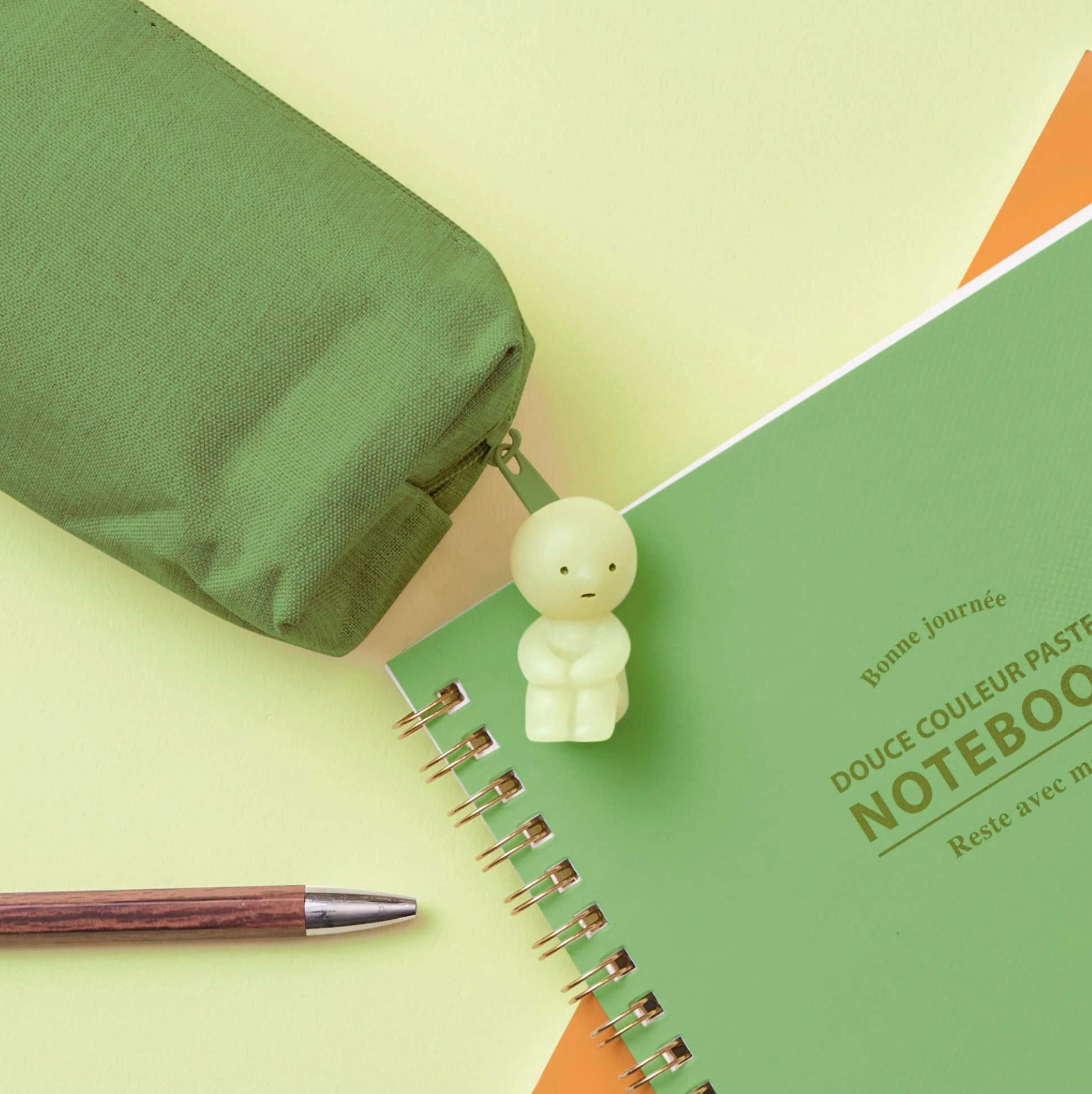 Smiski Zipperbite - Hugging Knees