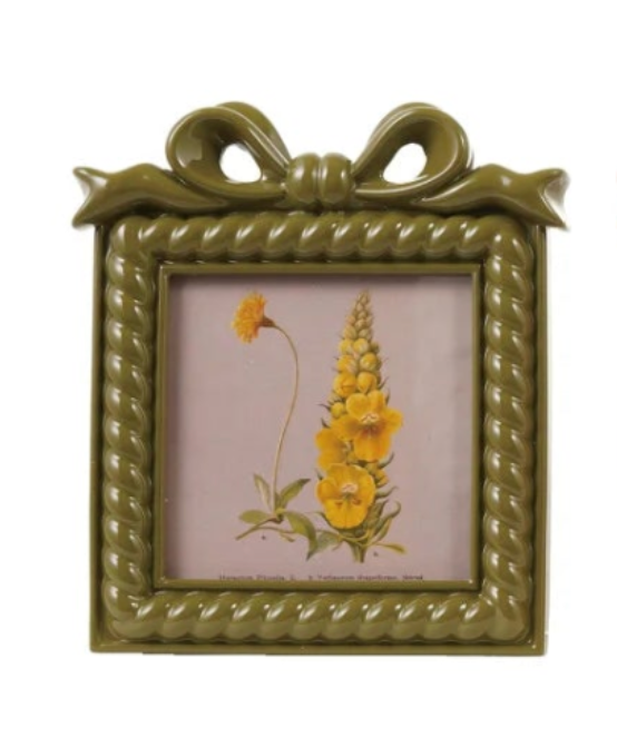 Resin Photo Frame w/Bow