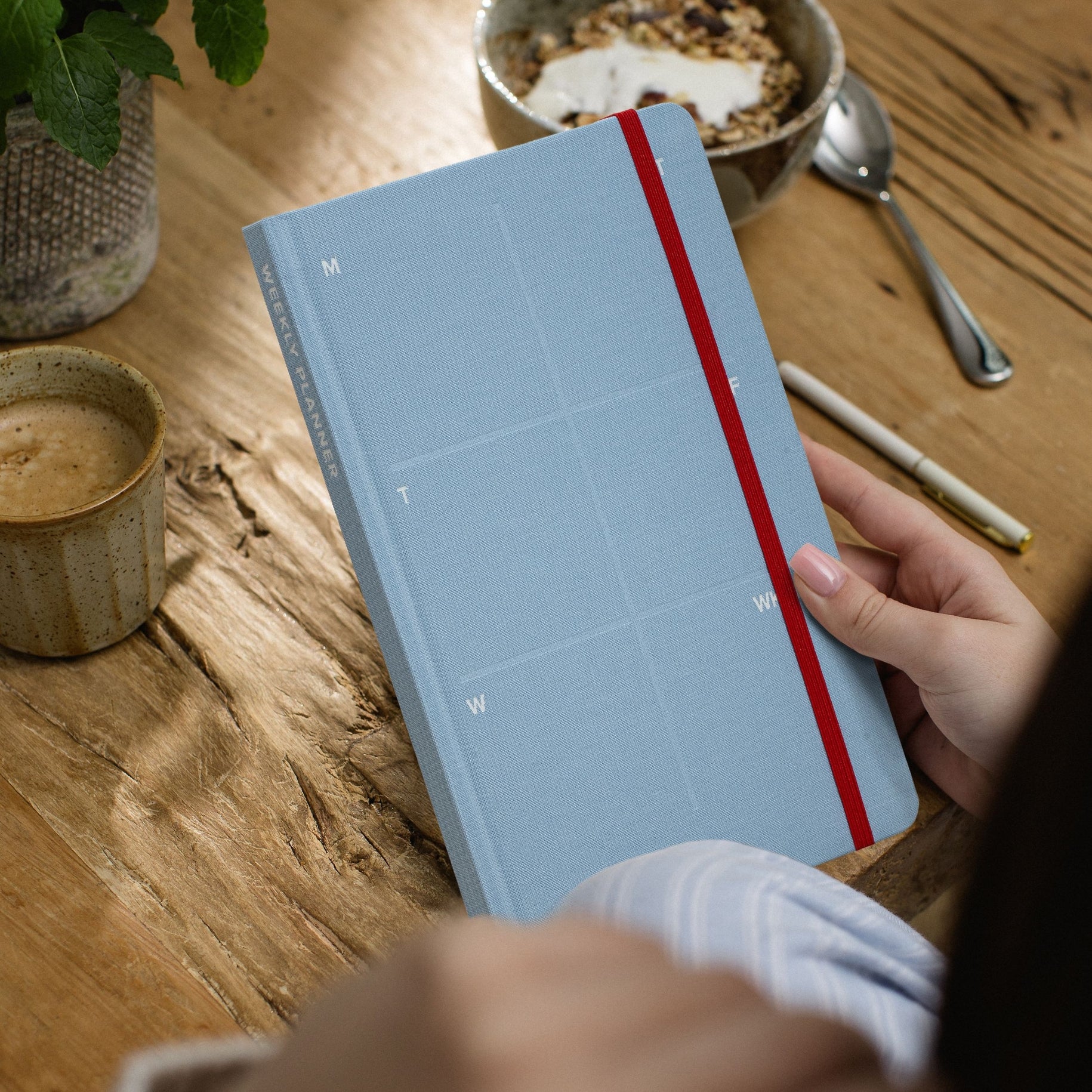 Weekly Planner Undated - Hardcover (Full Year) - Blue