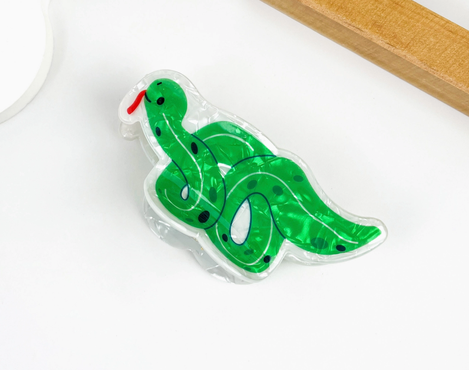 Cartoon Snake Claw