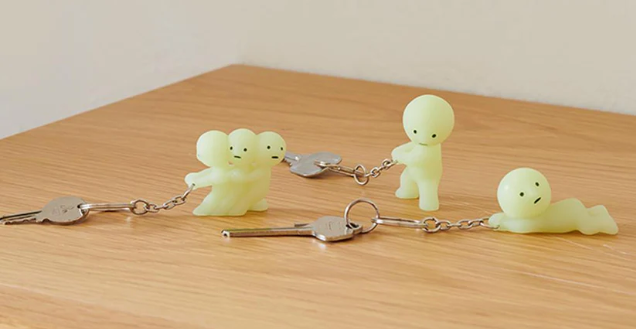 Smiski Keychain (Pulling)