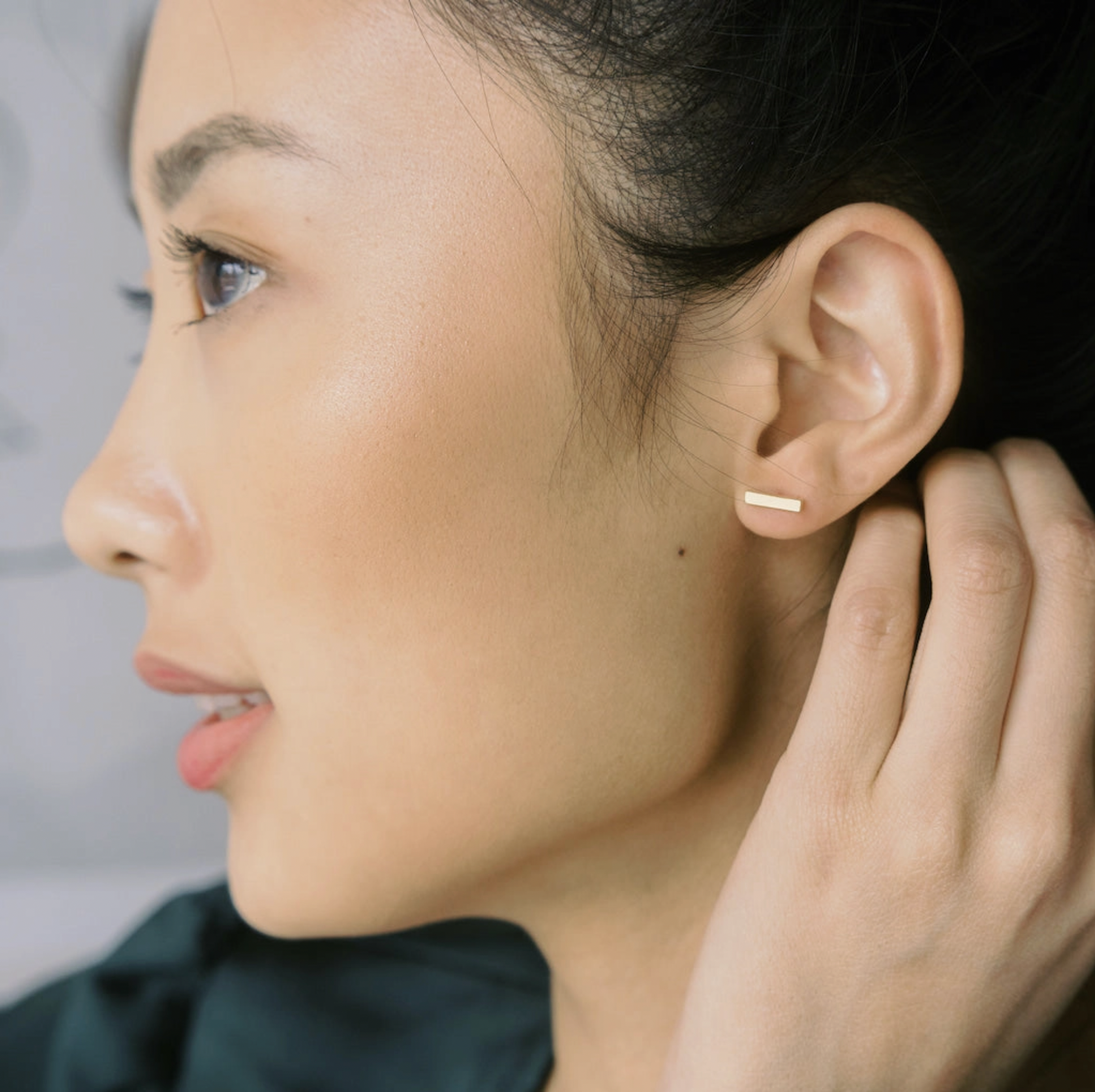 Midi Bar Earrings Gold