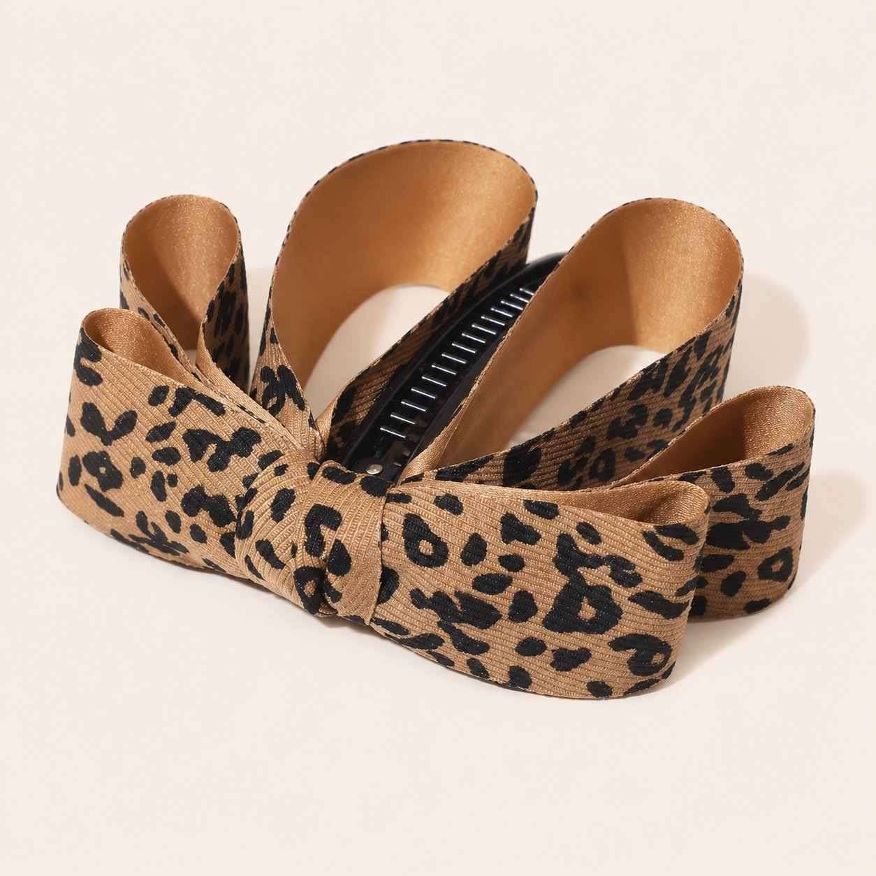 Banana Clip Bow