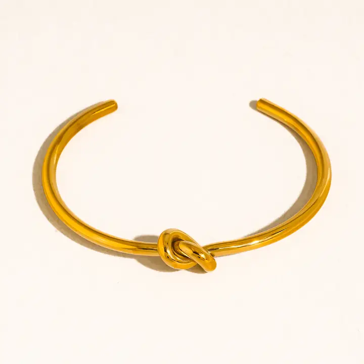 Rony 18K Gold Non-Tarnish Knot Bracelet