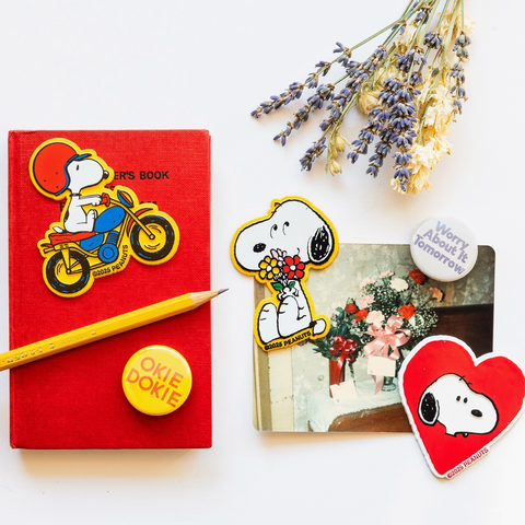 Peanuts® - Snoopy Flower Bouquet Classic Fridge Magnet