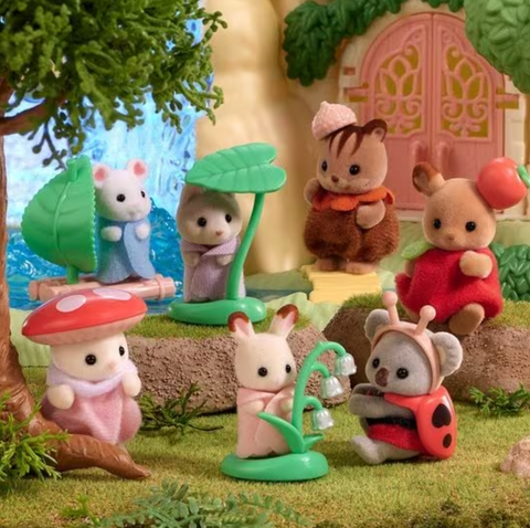 Calico Critters Baby Collectibles - Baby Forest Costume Series
