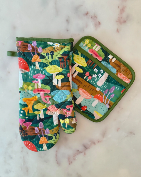 Mushroom Heaven Oven Mitt + Pot Holder Set