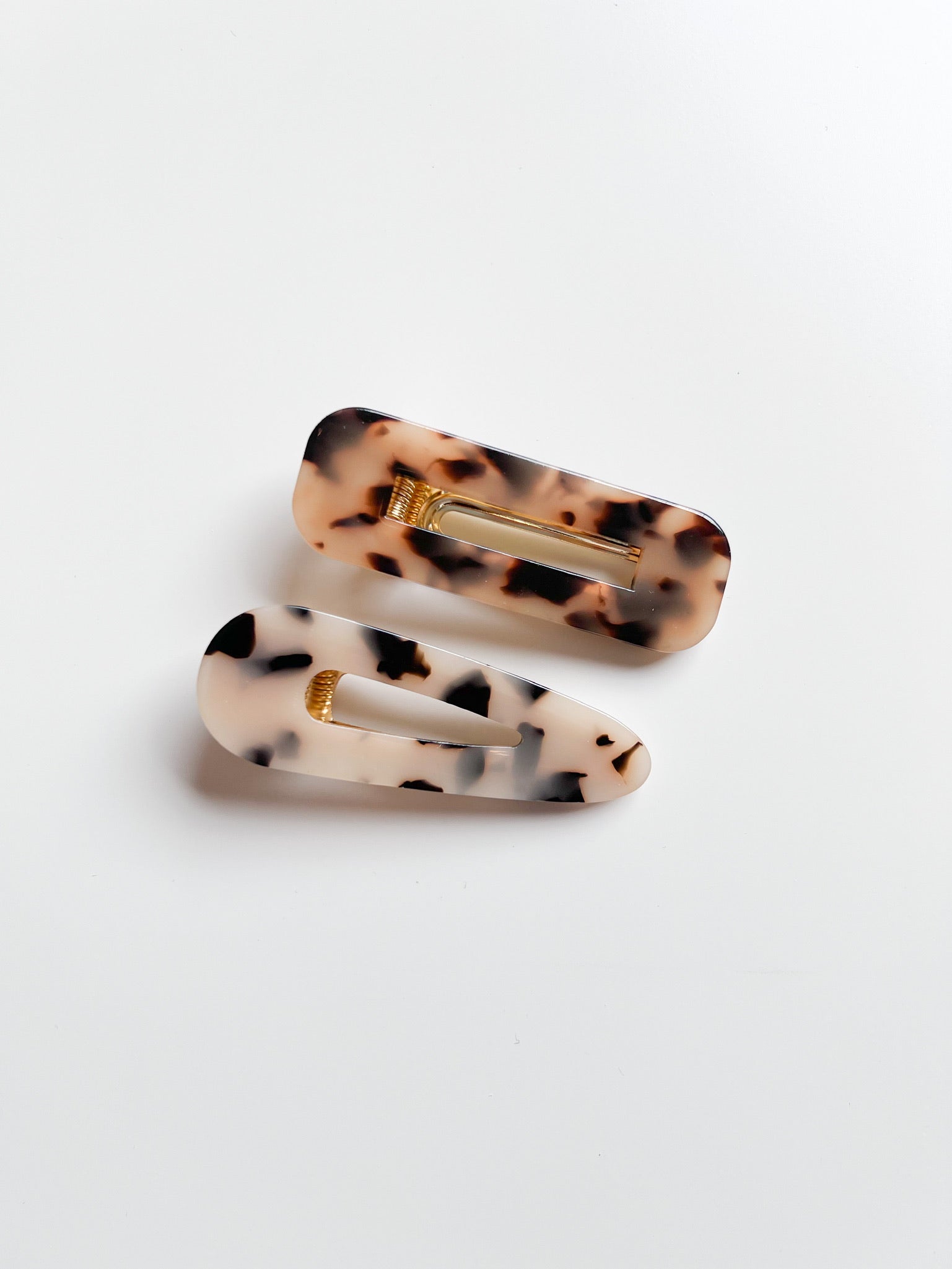 Resin Hair Clips (Set of 2)
