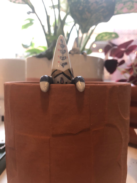 Haltia Pot Hugger 1"x 3" Mrs. Gnome