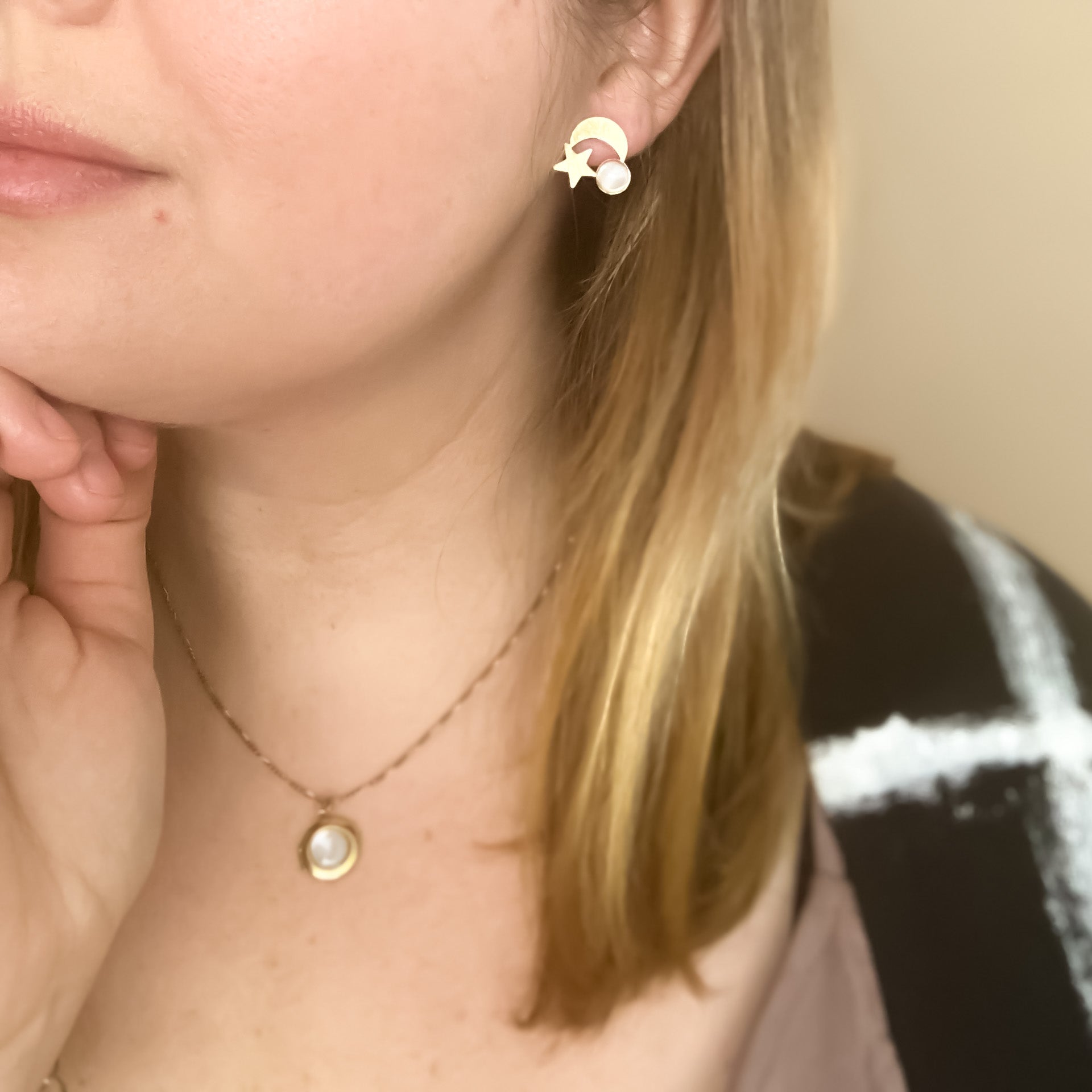 Mother of Pearl Locket Necklace