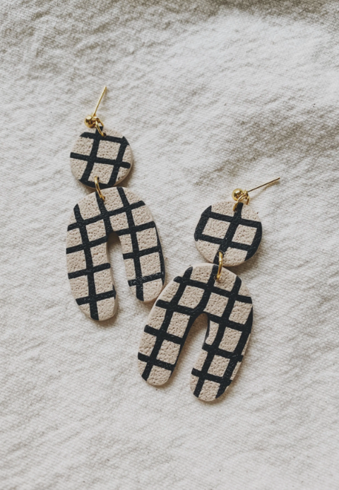 Finn Grid Earrings