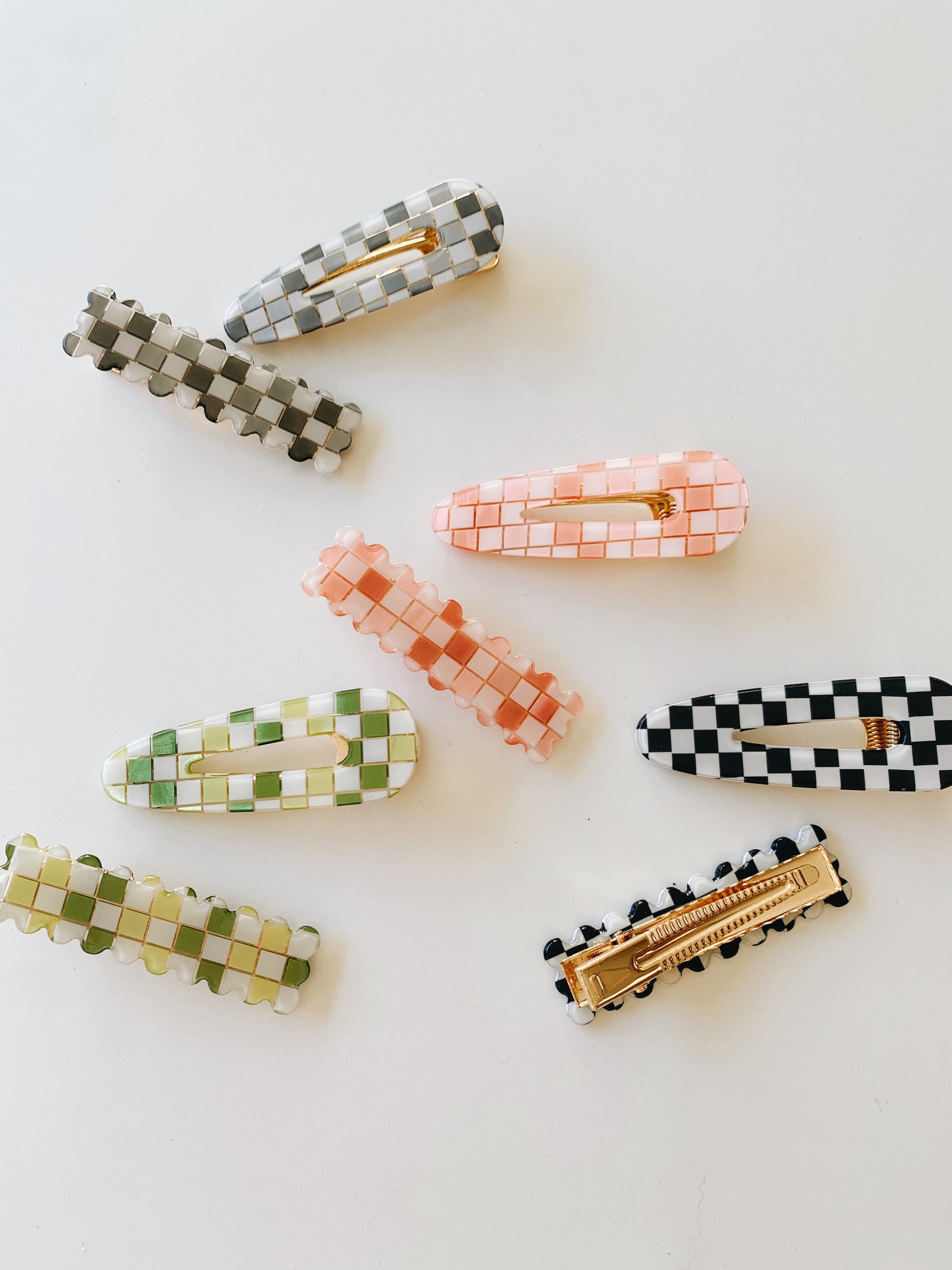 Checkered Acrylic Clips (Set of 2)