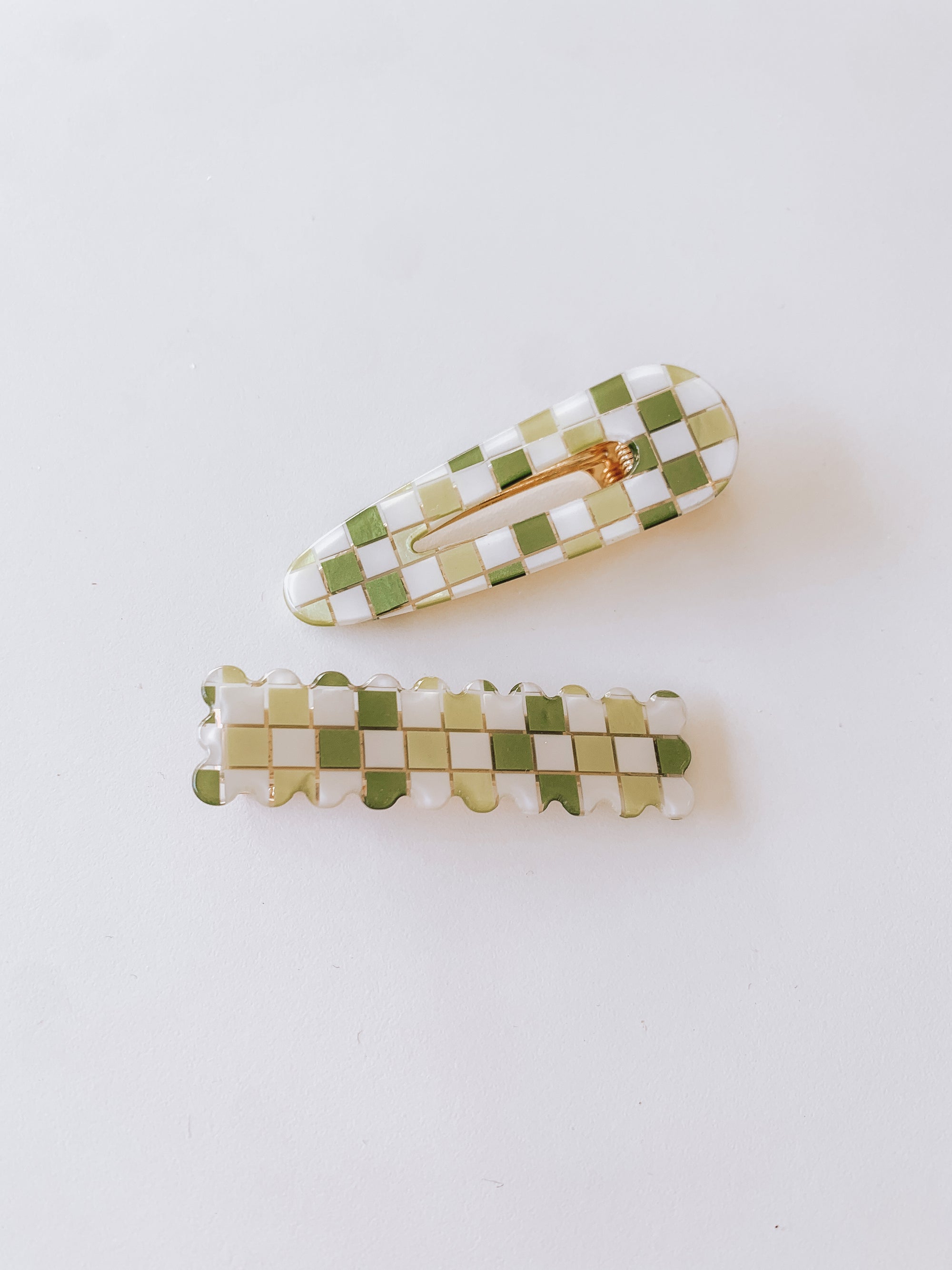Checkered Acrylic Clips (Set of 2)