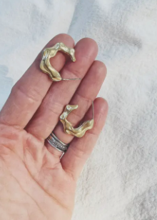 Wavy Small Hoops