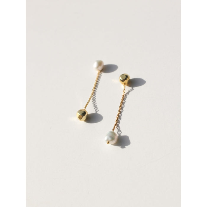 Rover & Kin | Reverse Pearl Earrings