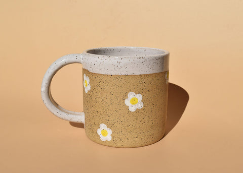 Christi Ahee Daisy Mug