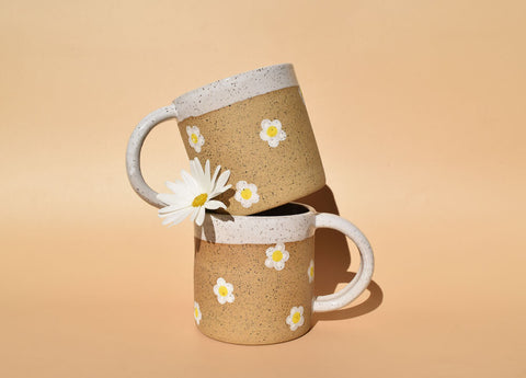 Christi Ahee Daisy Mug