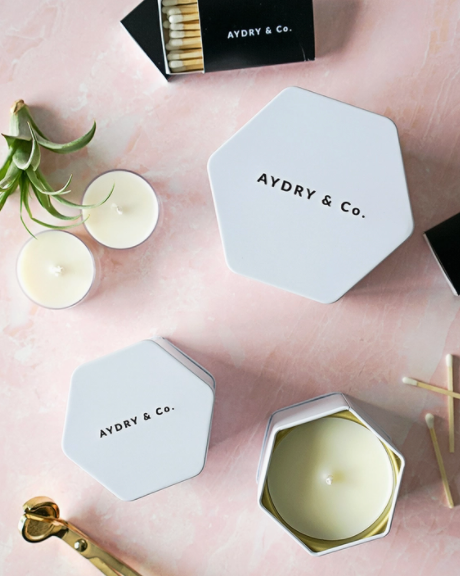 White Tea 7.5oz Tin Candle