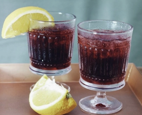 Oliver Pluff & Co. | Wine Spices Wassail - 1 Gallon